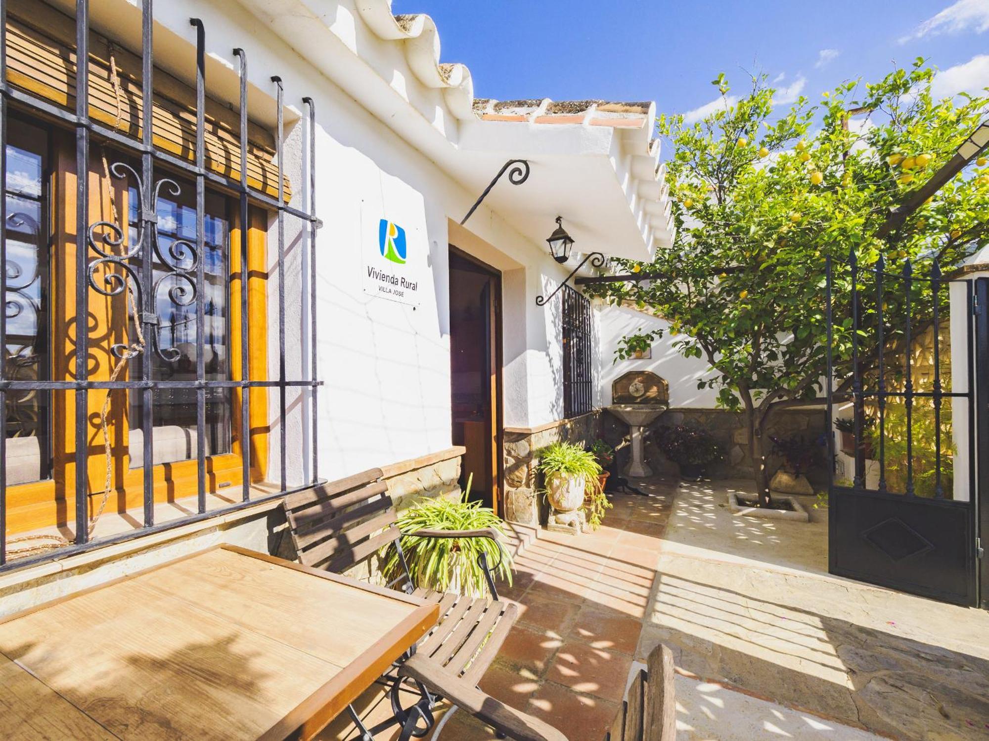 Cubo'S Jose'S Apartment & Caminito Del Rey Ardales Exterior photo